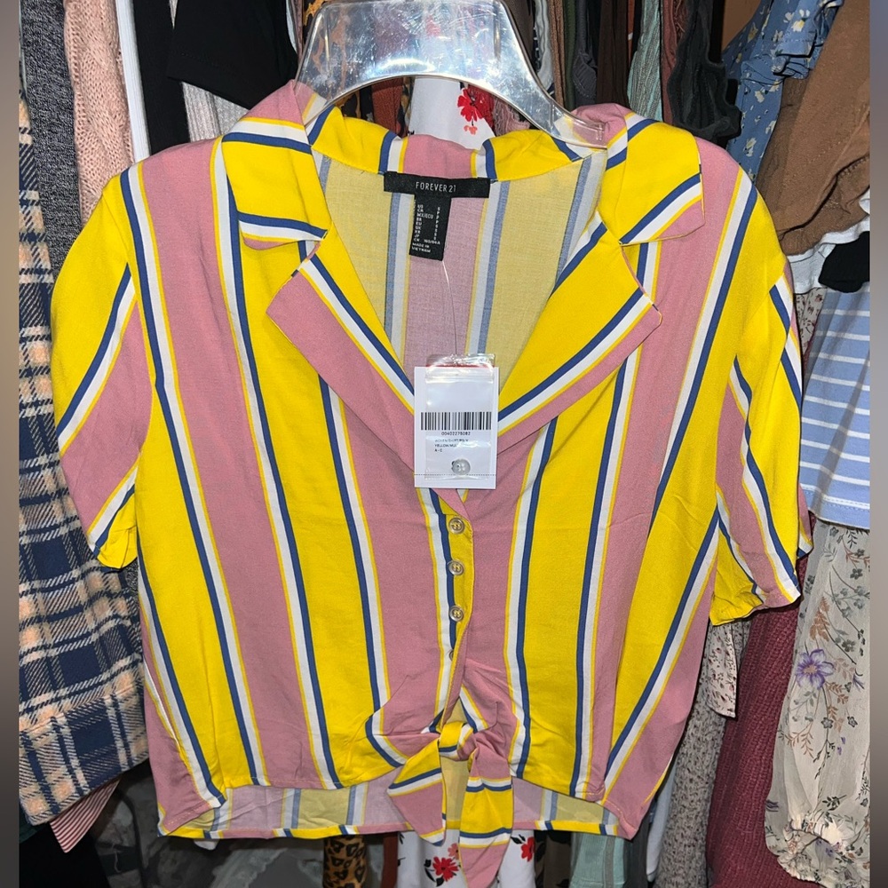NWT Forever 21 crop top blouse